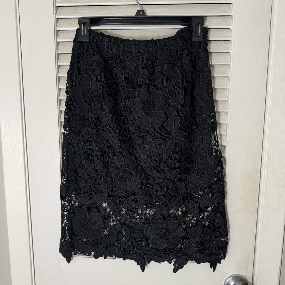 Sans Souci Black Floral Lace Pencil Skirt